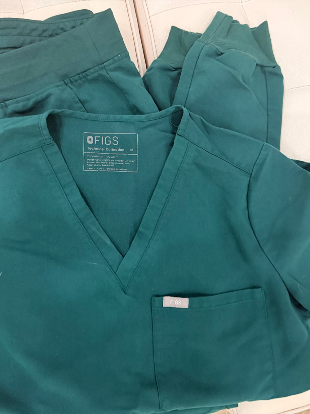 FIGS Women's Scrub Set in Teal
